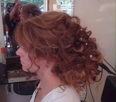 Νυφικό Χτένισμα Κωδ 466,Κομμωτήριο Περιστέρι Hair Salon by Despina Zarkali, Γυναικείο Κούρεμα, Ανδρικό Κούρεμα, Παιδικό Κούρεμα, Χτένισμα Μαλλιών, Νυφικό Χτένισμα, Θεραπείες Μαλλιών, Θεραπείες Ομορφιάς, Μασάζ στο κεφάλι, Προϊόντα ομορφιάς, Προϊόντα για Μαλλιά, Αξεσουάρ , Δώρα, Κομμωτήριο